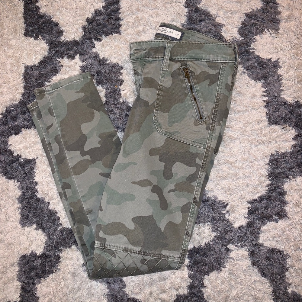 Camo jeans